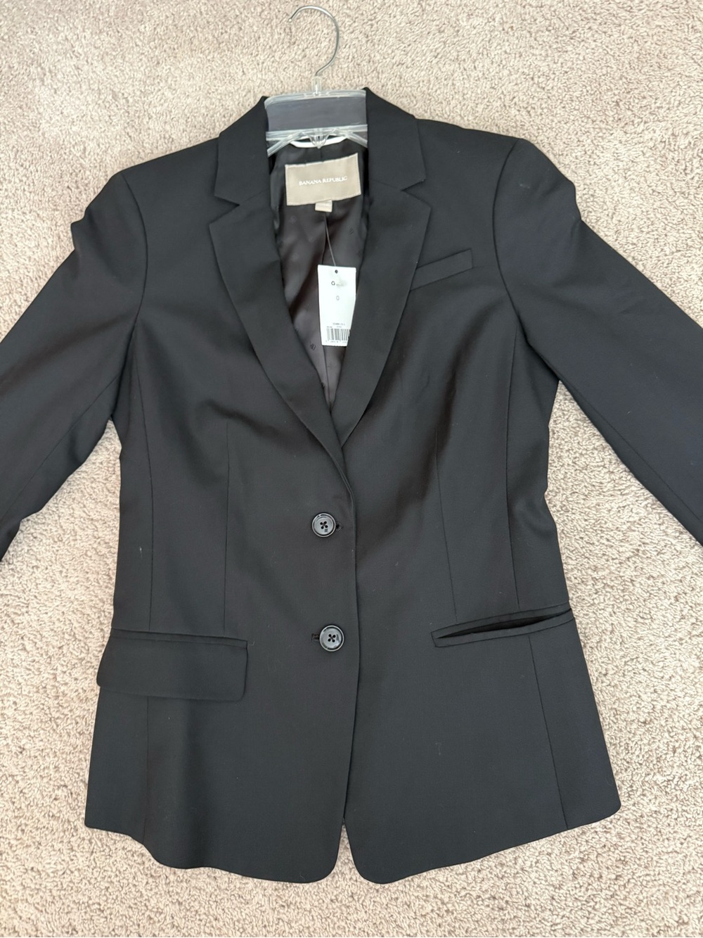 NWT Banana Republic women’s size 0 Black Two-Button Blazer